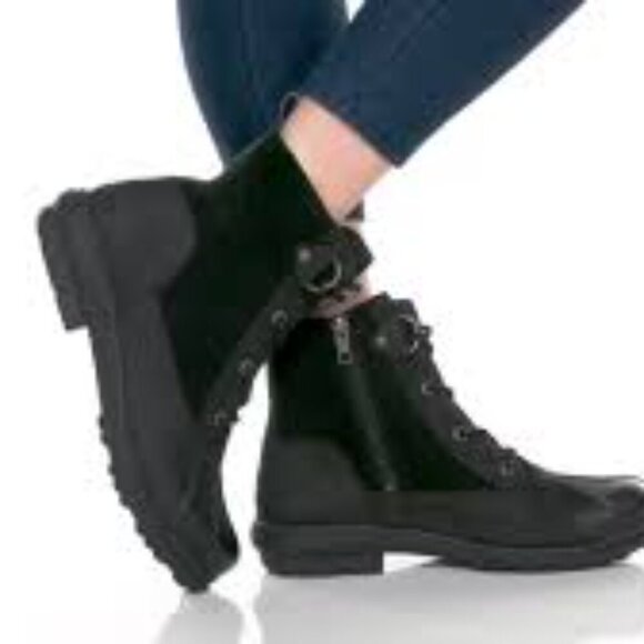 UGG Hapsburg Black Combat Boots with Matte Finish Women Size 8 - Picture 2 of 8